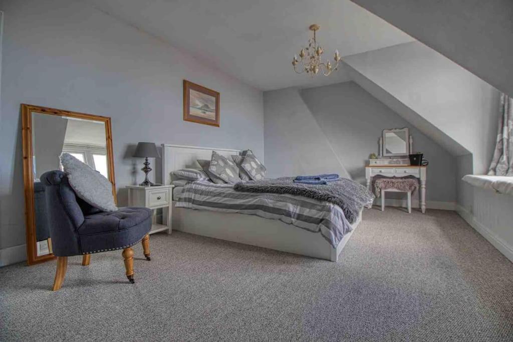 Large Character Home, Hot Tub, Beach 5 Min Walk Gorleston-on-Sea Esterno foto