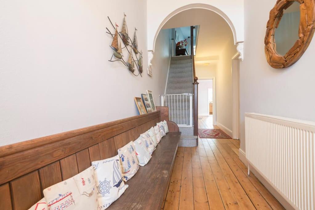 Large Character Home, Hot Tub, Beach 5 Min Walk Gorleston-on-Sea Esterno foto